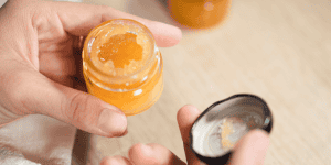 resin thc in hand